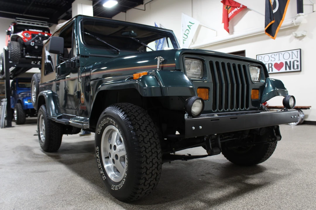 1994 Jeep YJ Wrangler - Image 12 of 31
