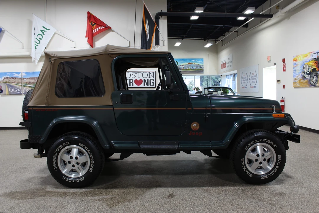 1994 Jeep YJ Wrangler - Image 19 of 31