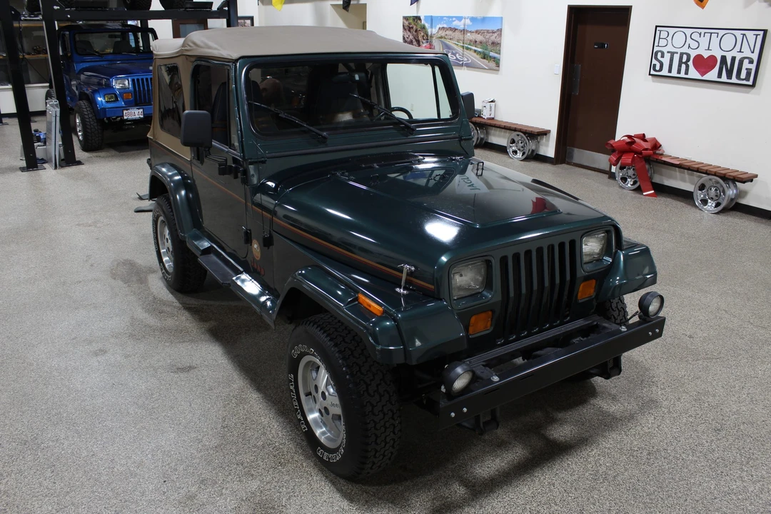 1994 Jeep YJ Wrangler - Image 9 of 31