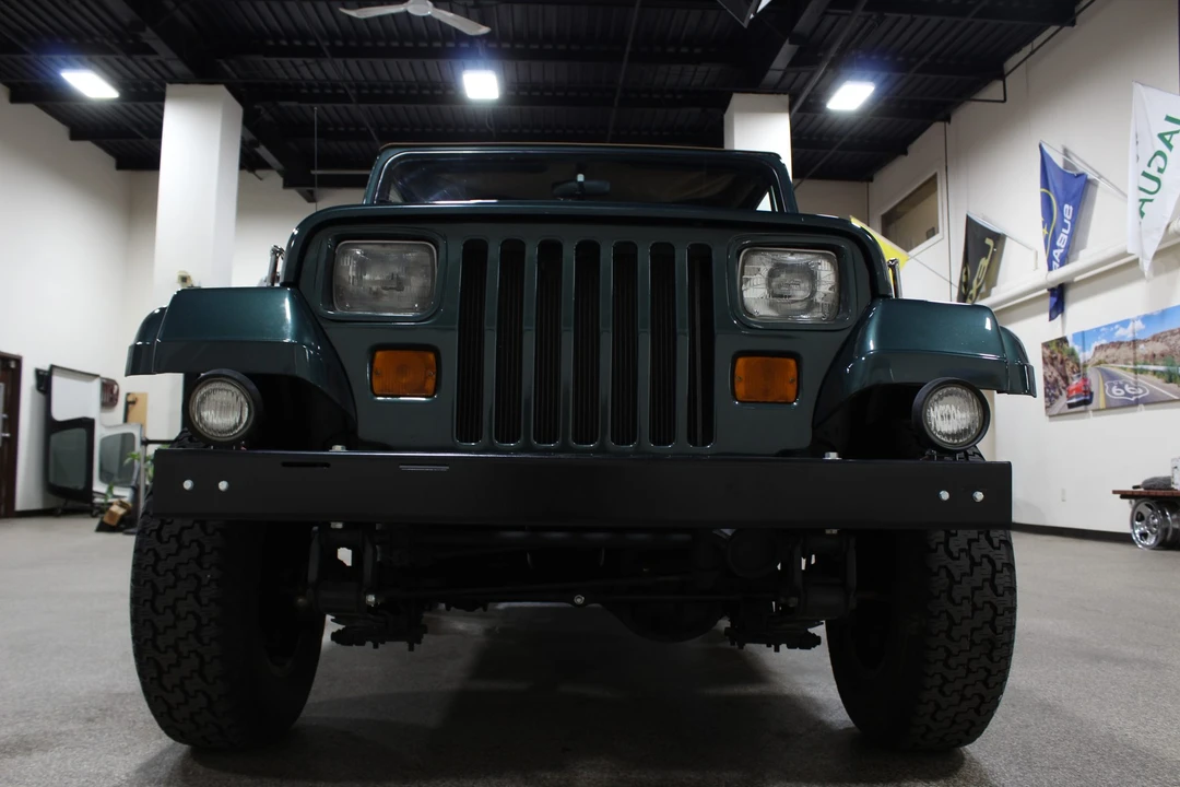 1994 Jeep YJ Wrangler - Image 8 of 31