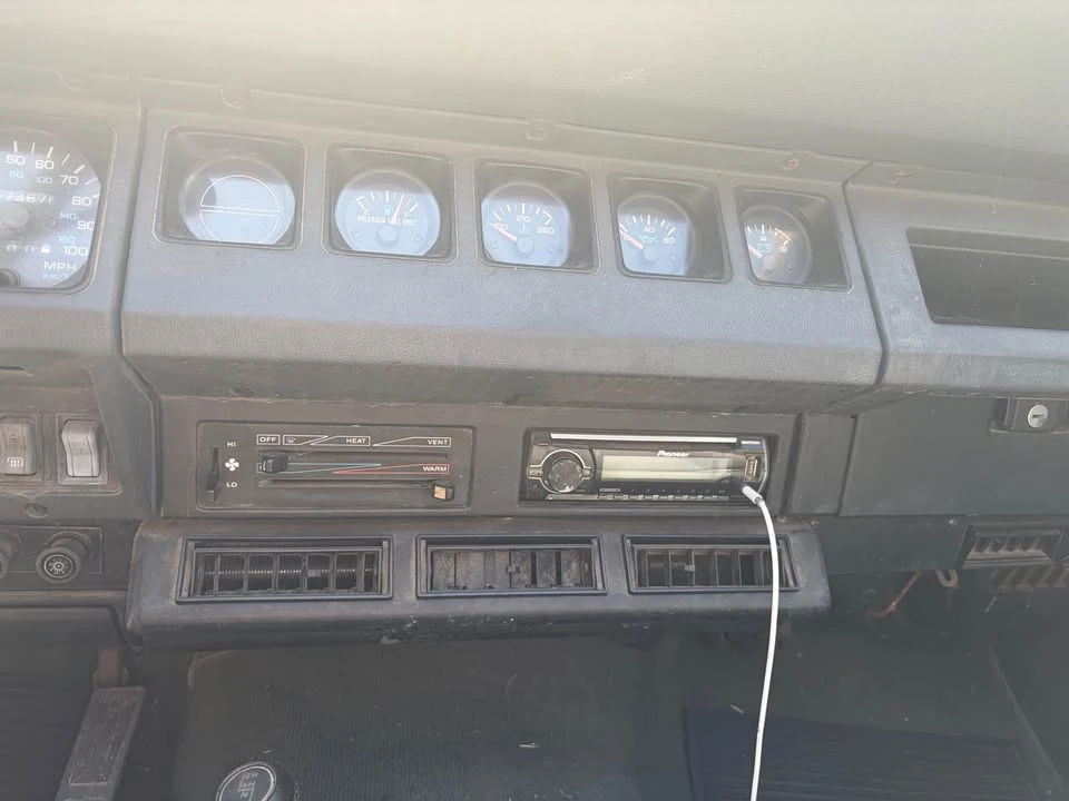 1994 Jeep YJ Wrangler - Image 9 of 11