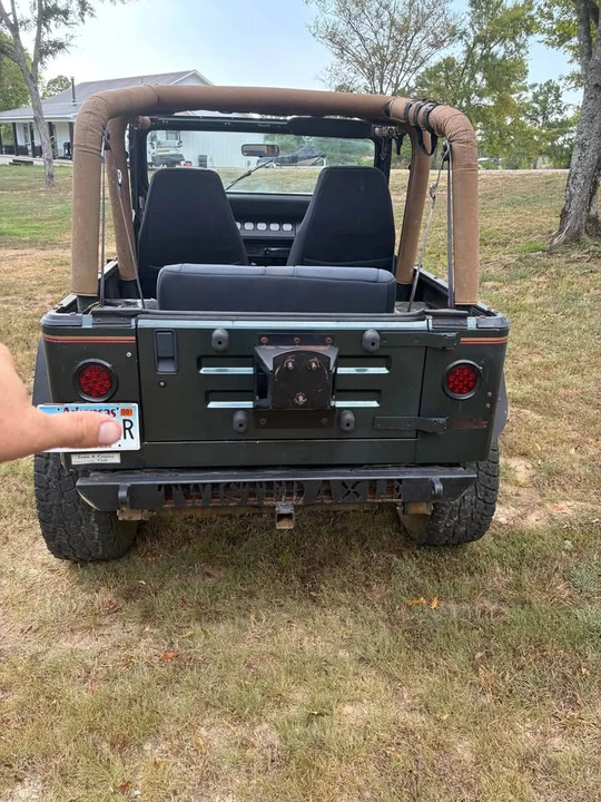 1994 Jeep YJ Wrangler - Image 6 of 11