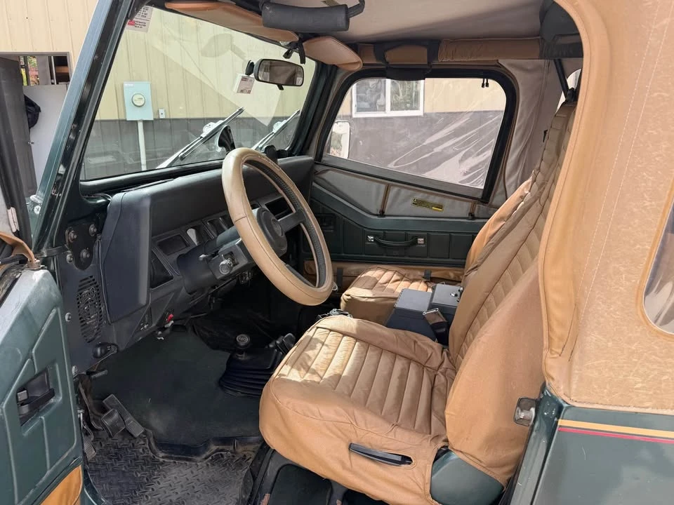 1994 Jeep YJ Wrangler - Image 8 of 11