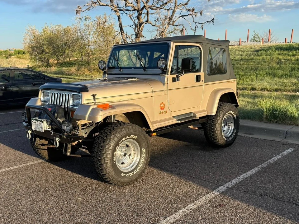 1994 Jeep YJ Wrangler - Image 12 of 13