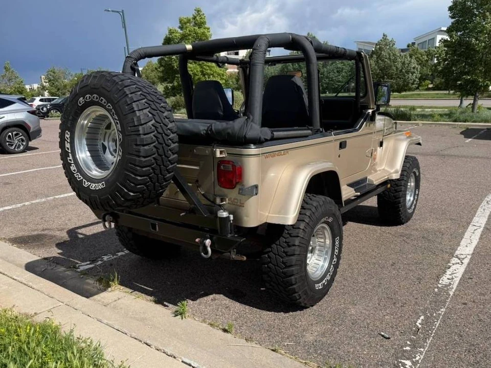 1994 Jeep YJ Wrangler - Image 10 of 13