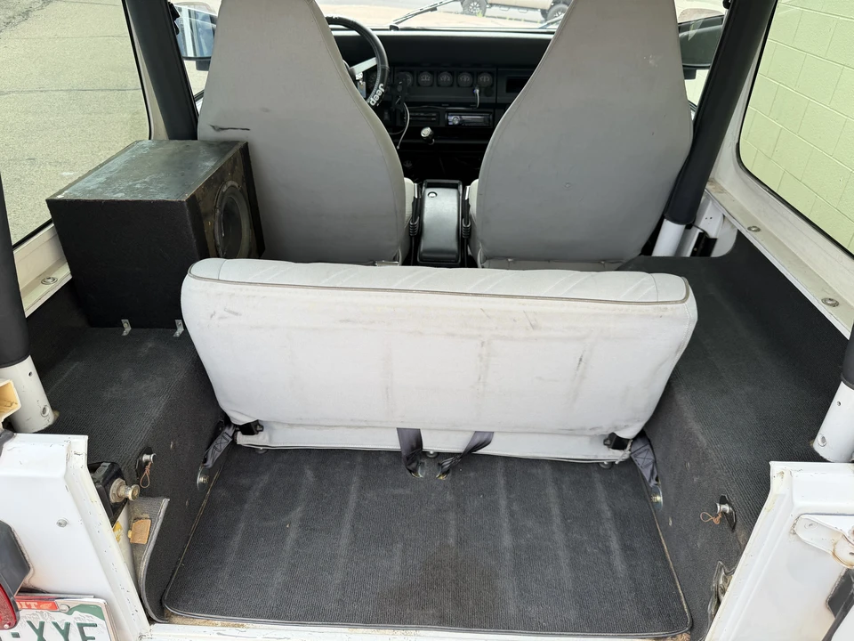 1994 Jeep YJ Wrangler - Image 13 of 27