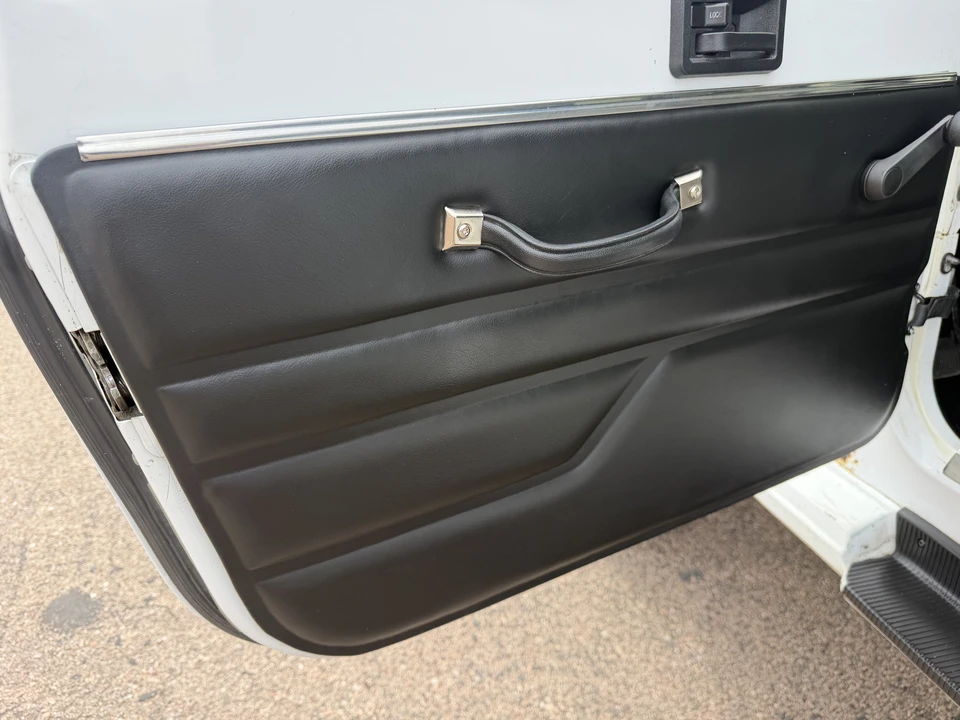 1994 Jeep YJ Wrangler - Image 10 of 27