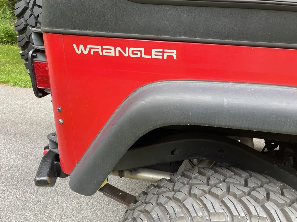 1994 Jeep YJ Wrangler - Image 18 of 31