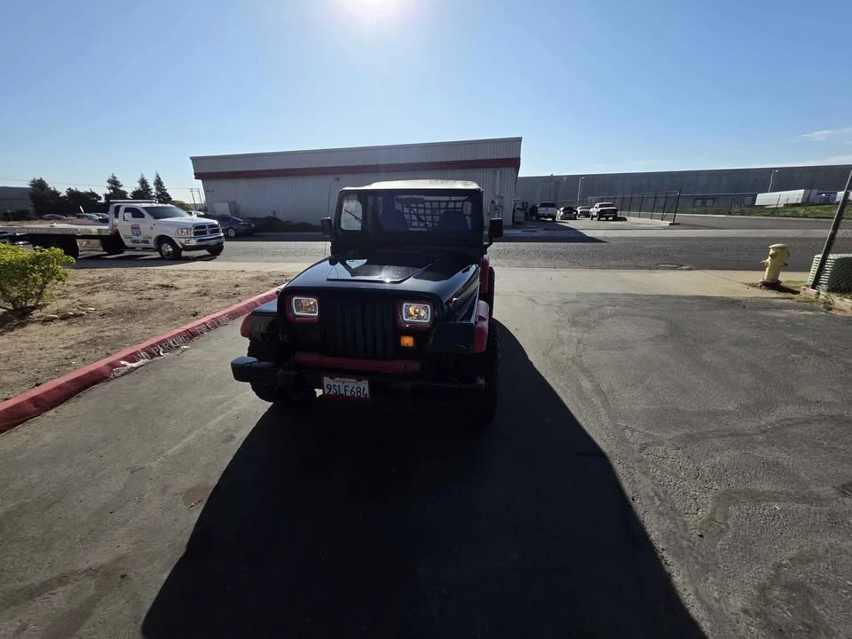 1994 Jeep YJ Wrangler - Image 18 of 19