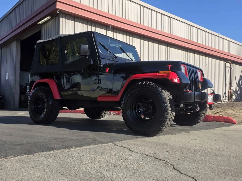 1994 Jeep YJ Wrangler - Image 10 of 19