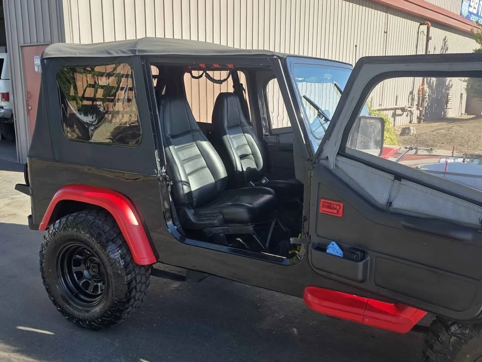 1994 Jeep YJ Wrangler - Image 8 of 19