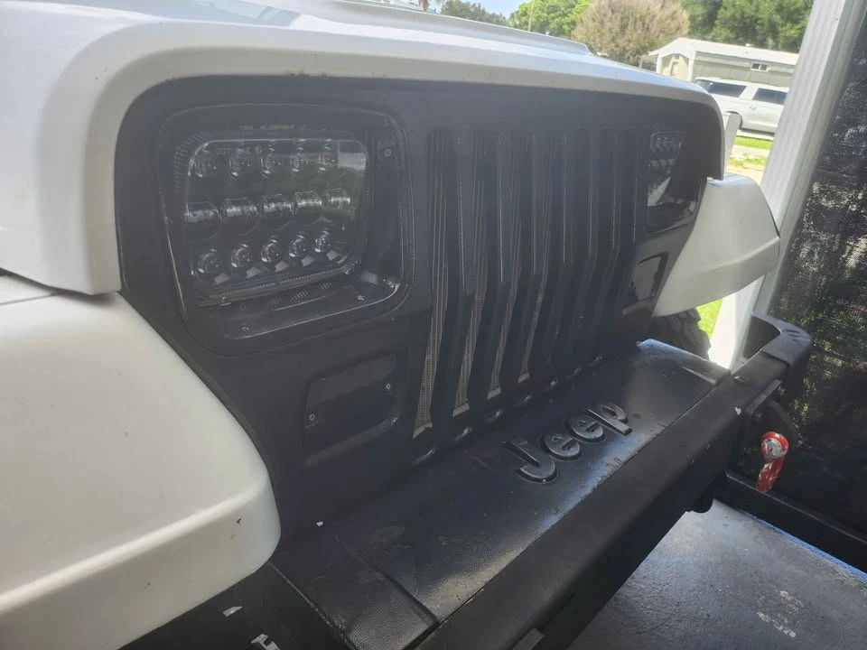 1994 Jeep YJ Wrangler - Image 8 of 11