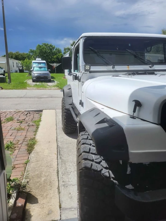 1994 Jeep YJ Wrangler - Image 10 of 11