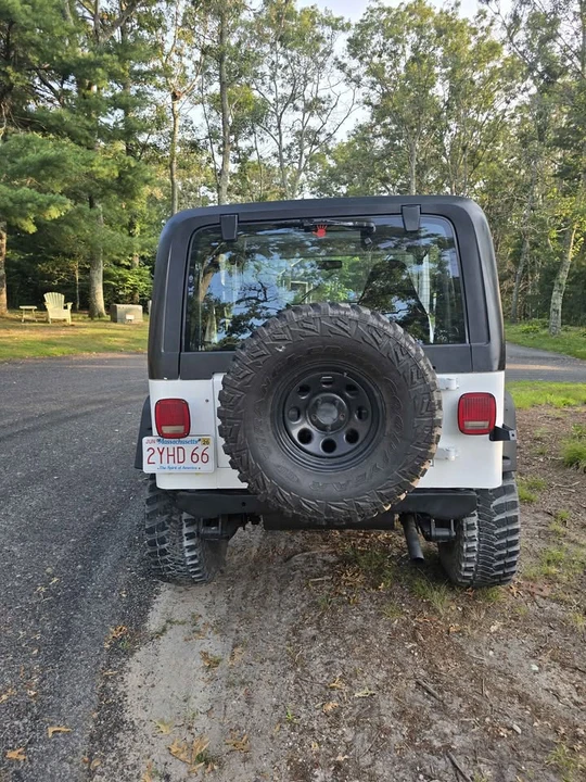 1994 Jeep YJ Wrangler - Image 4 of 10
