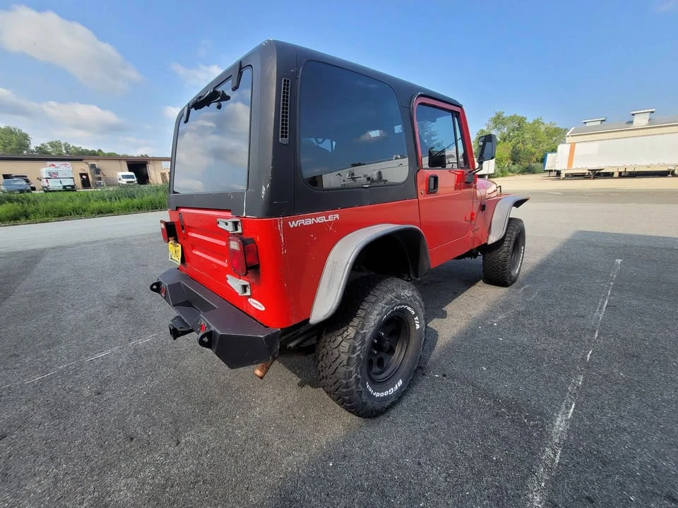 1994 Jeep YJ Wrangler - Image 4 of 11
