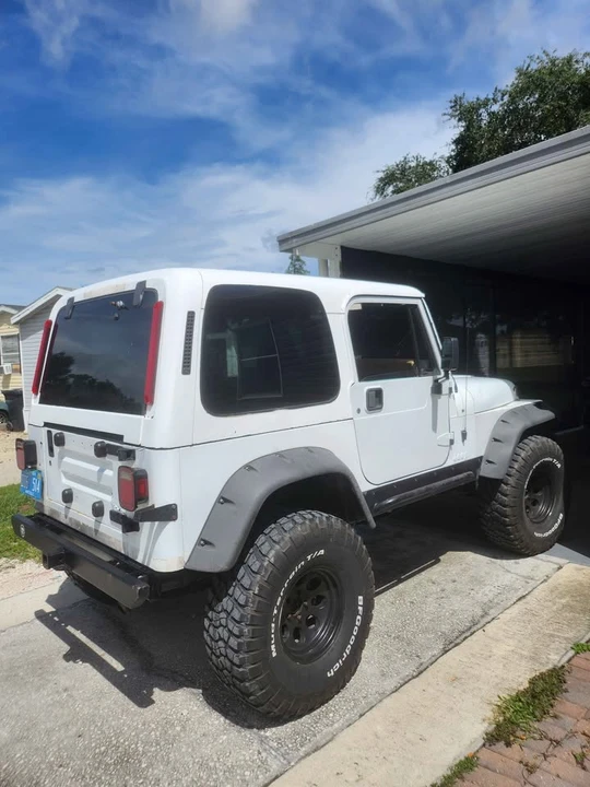 1994 Jeep YJ Wrangler - Image 6 of 11