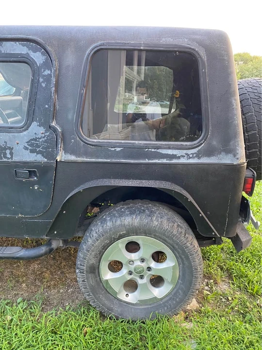 1994 Jeep YJ Wrangler - Image 3 of 4