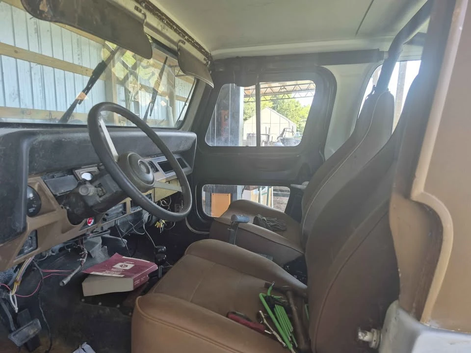 1994 Jeep YJ Wrangler - Image 6 of 9