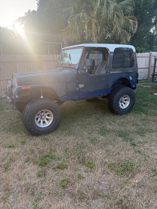 1994 Jeep YJ Wrangler - Image 5 of 5