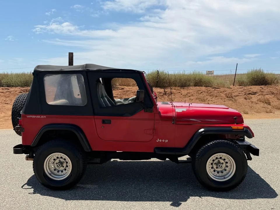 1994 Jeep YJ Wrangler - Image 4 of 13