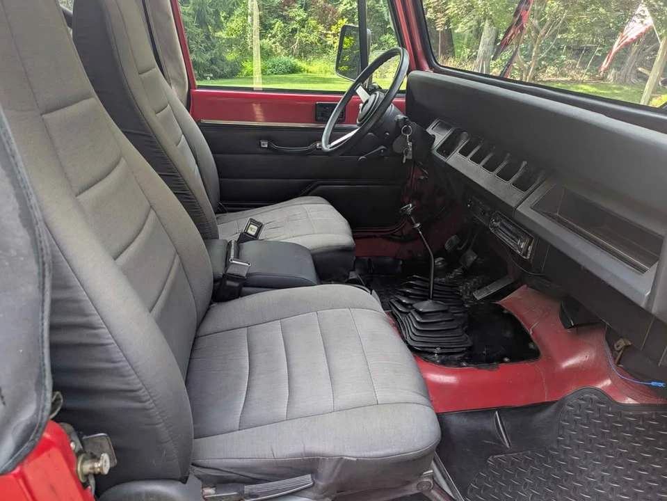 1994 Jeep YJ Wrangler - Image 4 of 4