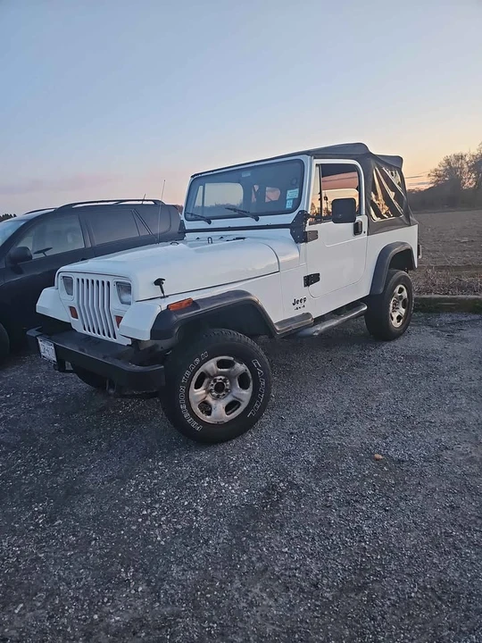 1994 Jeep YJ Wrangler - Image 5 of 6