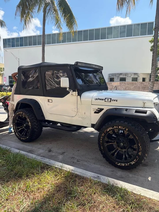1994 Jeep YJ Wrangler - Image 2 of 10