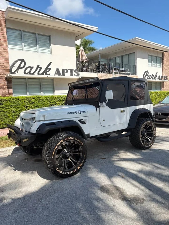 1994 Jeep YJ Wrangler - Image 3 of 10