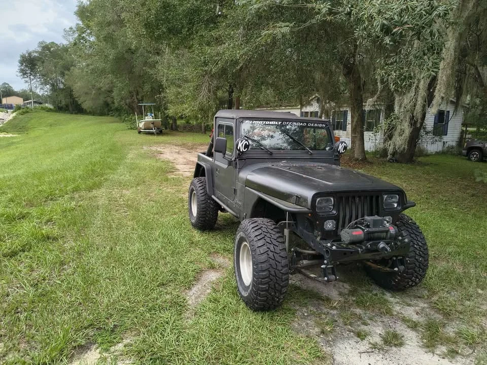 1994 Jeep YJ Wrangler - Image 9 of 11