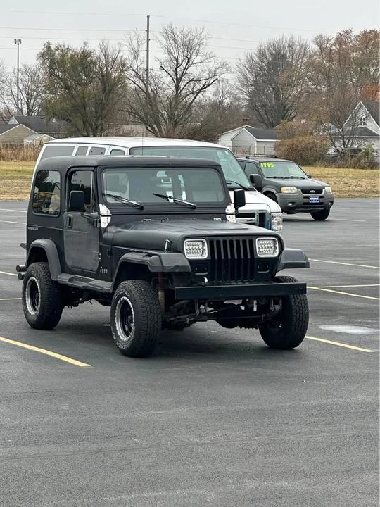 1994 Jeep YJ Wrangler - Image 10 of 13