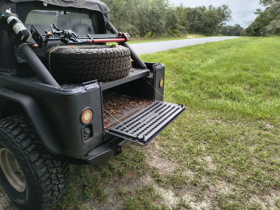 1994 Jeep YJ Wrangler - Image 5 of 11