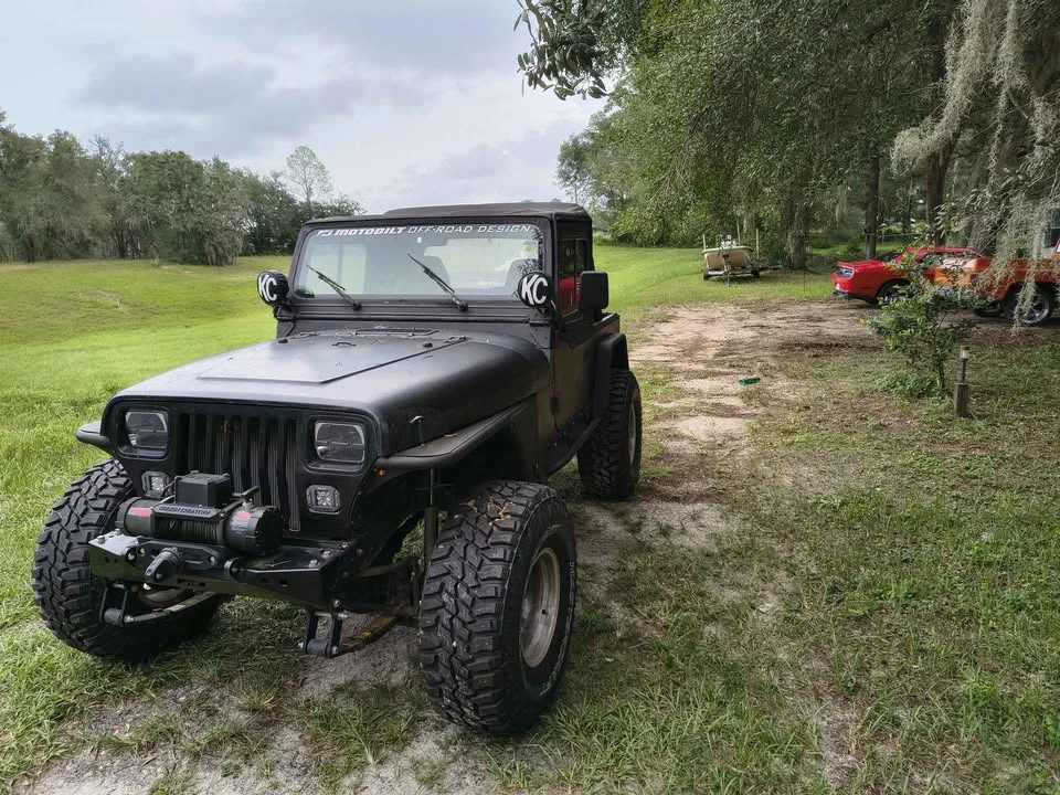 1994 Jeep YJ Wrangler - Image 2 of 11