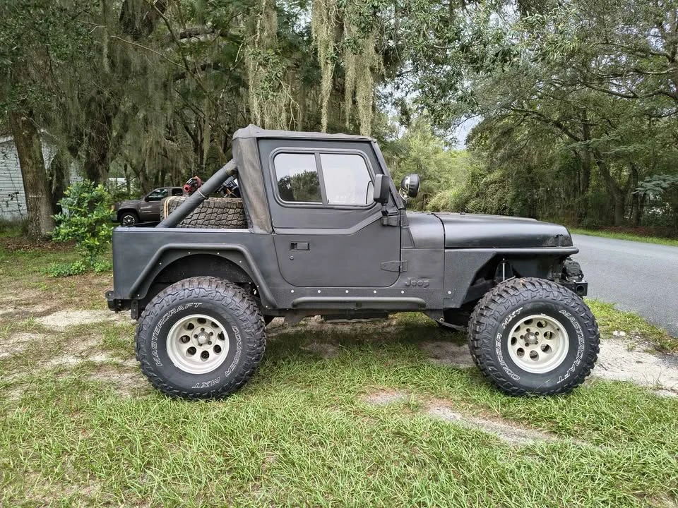 1994 Jeep YJ Wrangler - Image 7 of 11