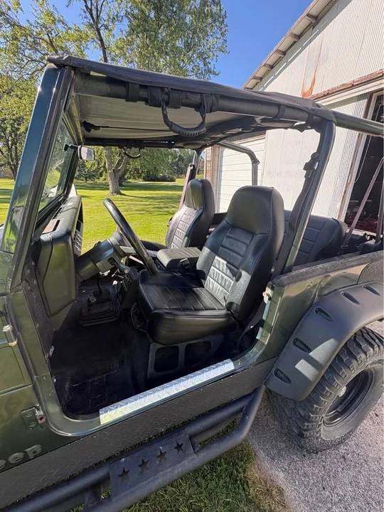 1994 Jeep YJ Wrangler - Image 4 of 11