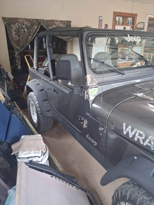 1994 Jeep YJ Wrangler - Image 2 of 3
