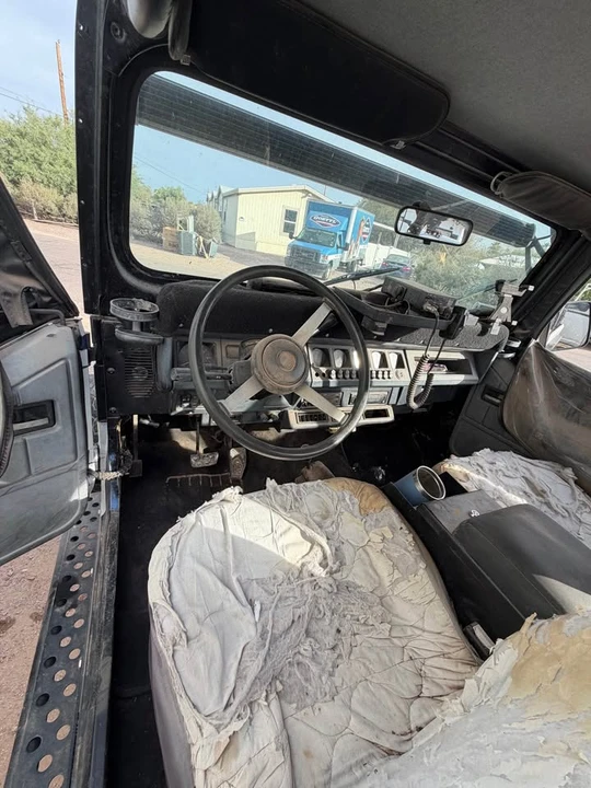 1994 Jeep YJ Wrangler - Image 4 of 7