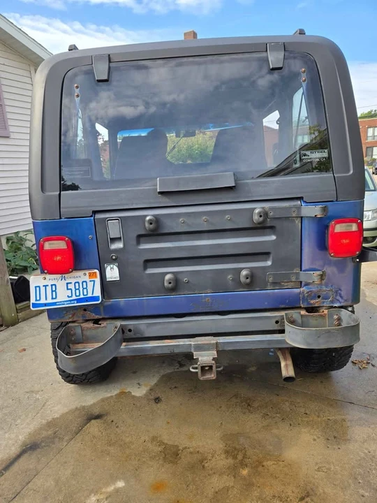 1994 Jeep YJ Wrangler - Image 6 of 9