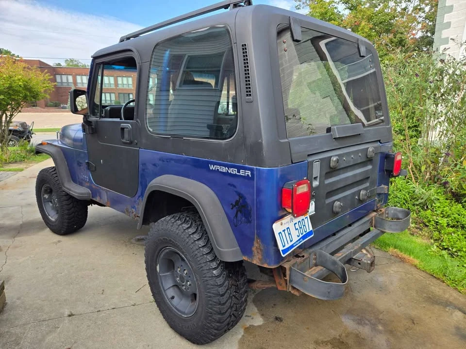 1994 Jeep YJ Wrangler - Image 5 of 9