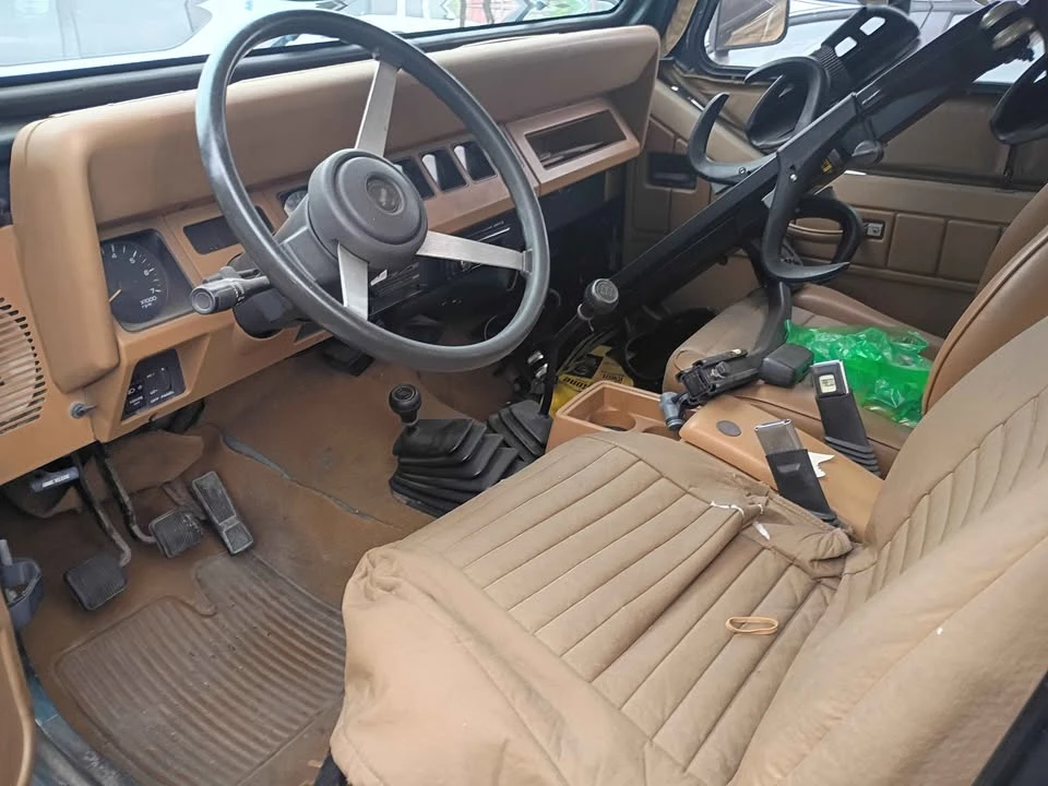 1994 Jeep YJ Wrangler - Image 8 of 10