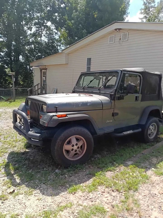 1994 Jeep YJ Wrangler - Image 2 of 3