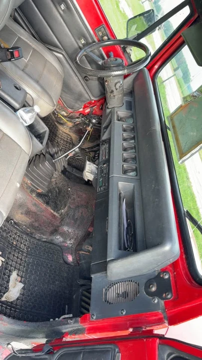 1994 Jeep YJ Wrangler - Image 10 of 11