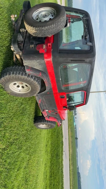 1994 Jeep YJ Wrangler - Image 4 of 11