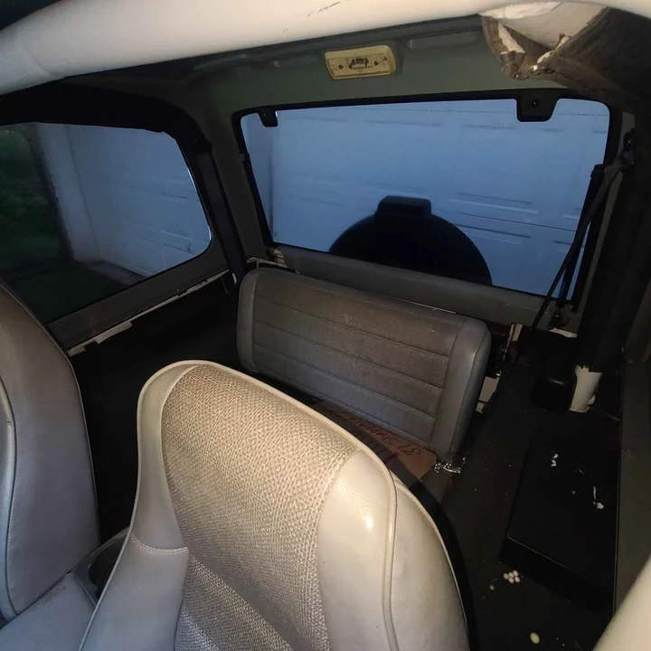 1994 Jeep YJ Wrangler - Image 6 of 11
