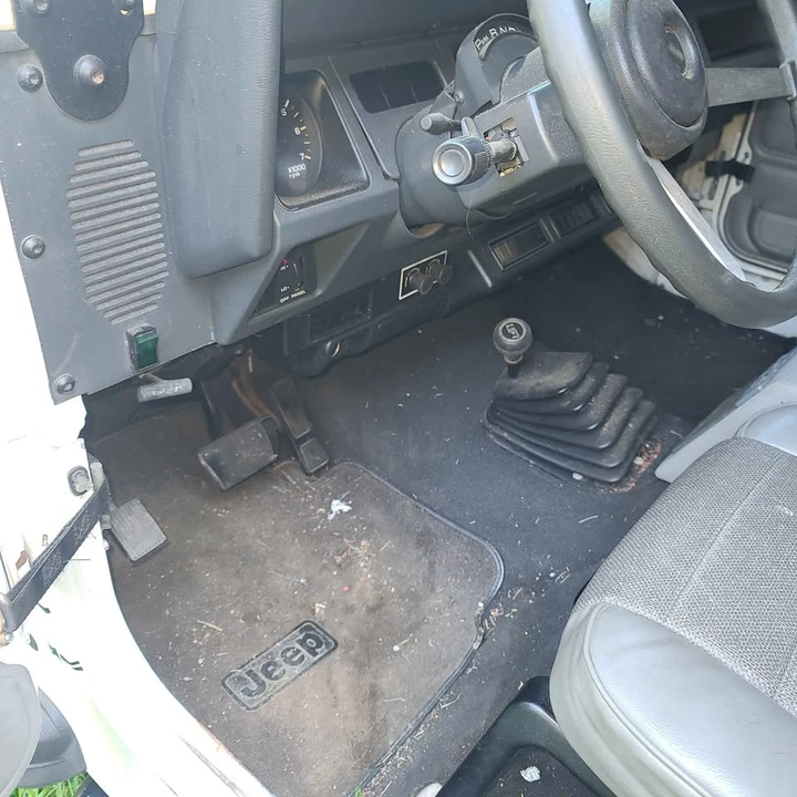 1994 Jeep YJ Wrangler - Image 11 of 11