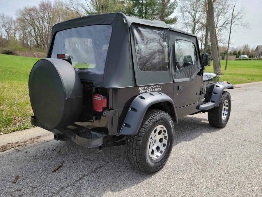 1994 Jeep YJ Wrangler - Image 15 of 17