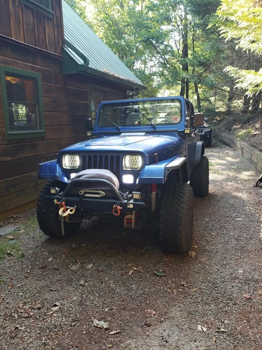 1994 Jeep YJ Wrangler - Image 2 of 3