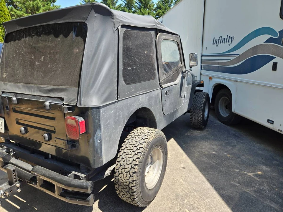 1994 Jeep YJ Wrangler - Image 4 of 5