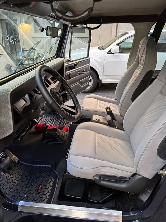 1994 Jeep YJ Wrangler - Image 6 of 9