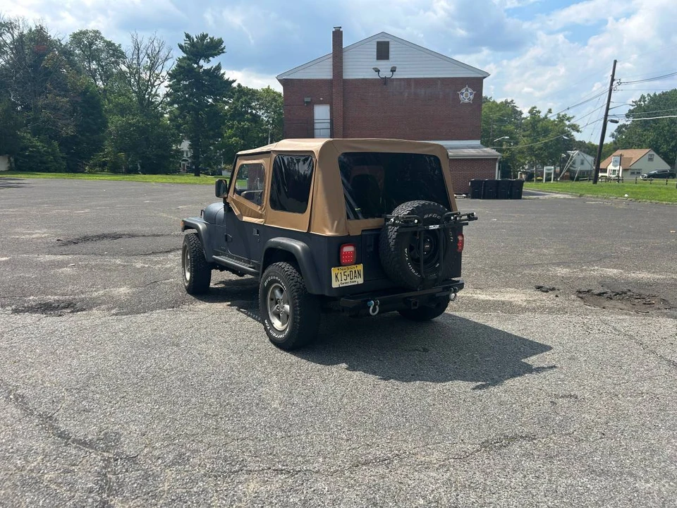 1994 Jeep YJ Wrangler - Image 19 of 19