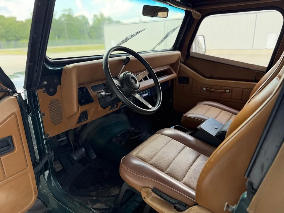 1994 Jeep YJ Wrangler - Image 12 of 15